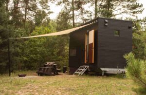 tiny house in tuin